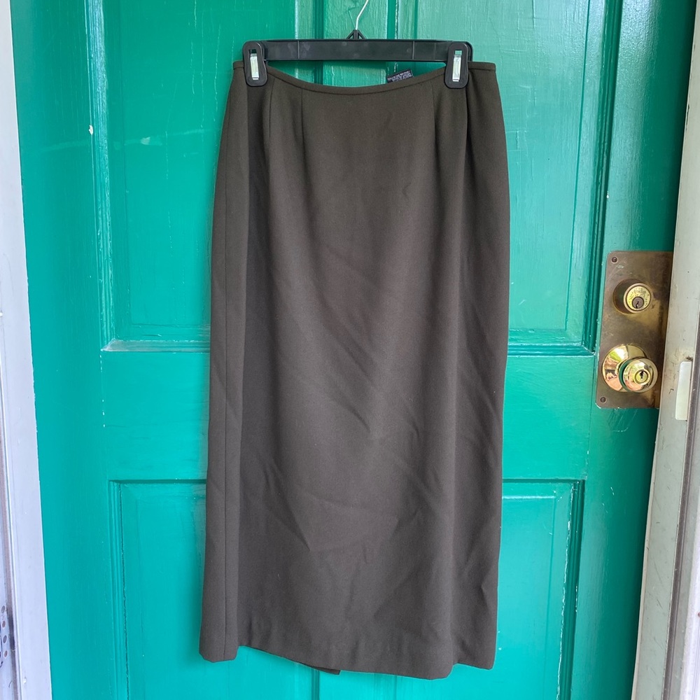 Dark green long vintage skirt